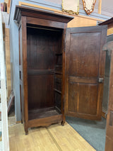 Kapea tammi vaatekaappi L. 98cm, S. 58cm ja K. 208,5cm