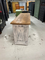 Saareke/senkki/myyntitiski L. 188,5cm, S. 60,5cm ja K. 91,5cm