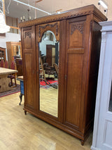 Jugend vaatekaappi L. 153cm, S. 56,5cm ja K. 202cm