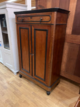 Barokki liinavaatekaappi L. 105cm, S. 45cm ja K. 161cm