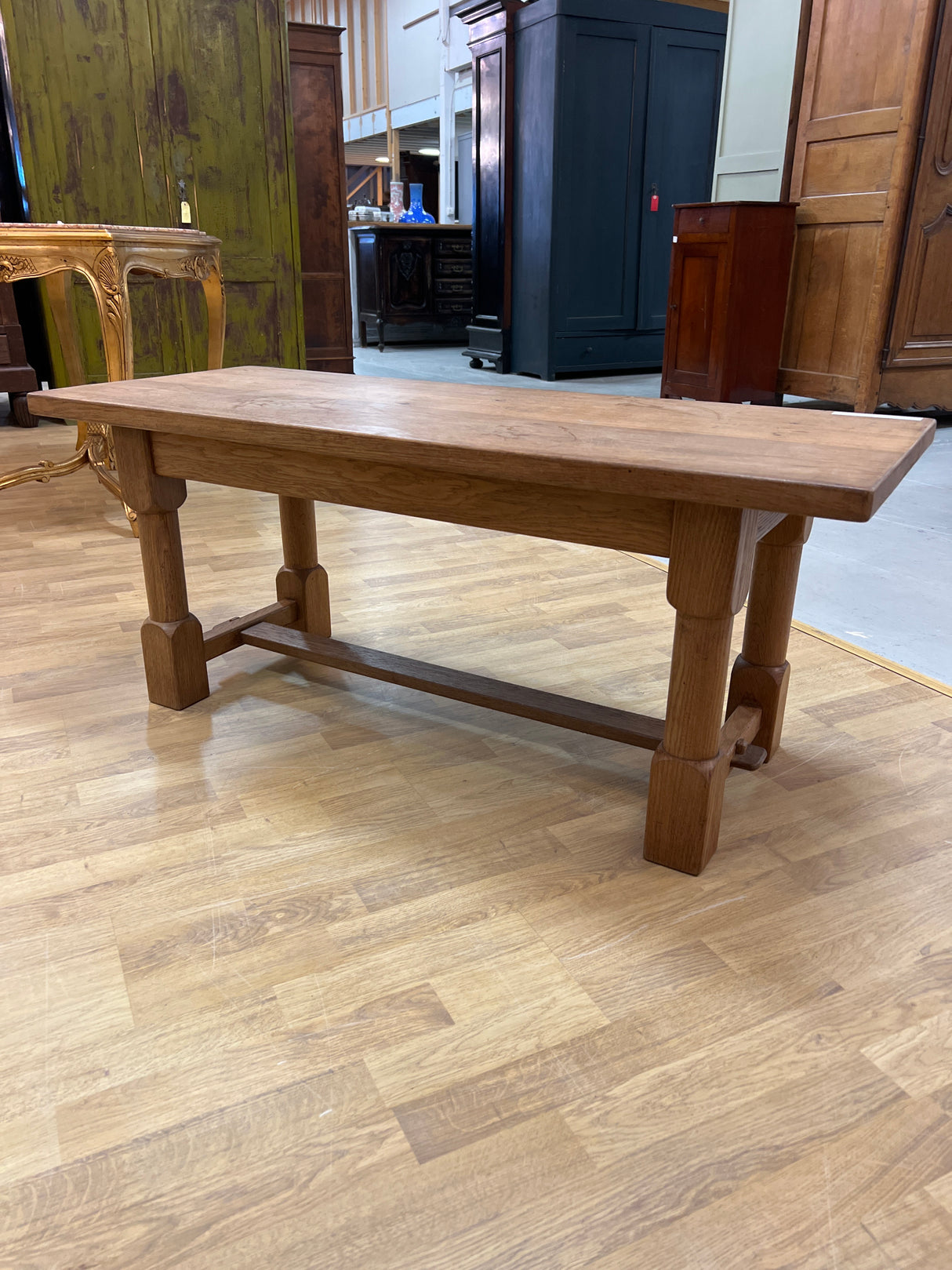 Tamminen sohvapöytä L. 120cm, S. 48cm ja K. 50cm