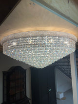 Jättimäinen kristalli plafondi😍 Halkaisija n.110cm ja korkeus katosta alimmaiseen prismaan n.42cm