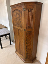 Tammi-vaatekaappi L.95.5cm, S.42.5cm, K.180cm