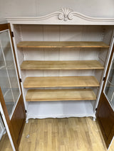 Kaunis tammivitriini L.134cm, S.42cm, K.184.5cm