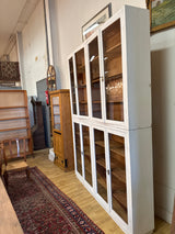 Huikea astia/kirjakaappi L.195cm, S.32cm, K.257cm
