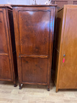 Vaatekaappi L. 74cm, S. 51,5cm ja K. 170,5cm