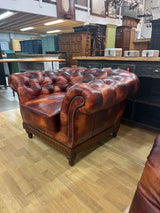 Upea chesterfiend lepotuoli L.125cm, S. N.100cm ja K. 76cm