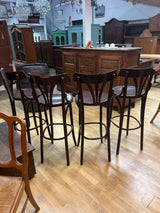 Thonet baarijakkarat 4kpl K. 111cm, istumakorkeus 80cm, halk 41cm