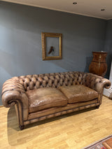 Chesterfield sohva L.230cm, S.108cm, K.74cm