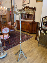 Pronssi/messinki ja marmorinen pystynaulakko K. 176cm