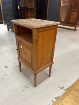 Pikkulipasto L. 45cm, S.35cm ja K. 80cm