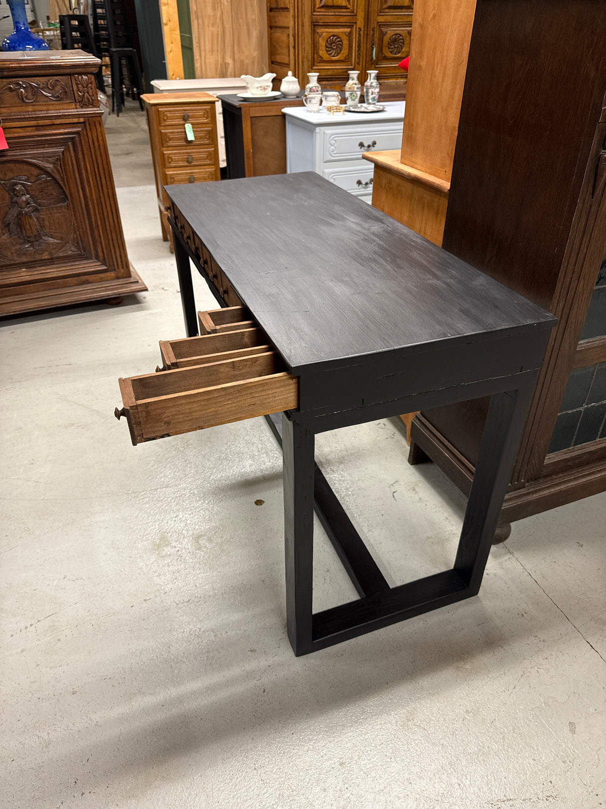 Upea lokerikko-kirjoituspöytä L.115.5cm, S.49cm, K.75cm