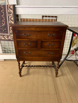 Lipasto L. 65cm, S. 39,5cm ja K. 80cm