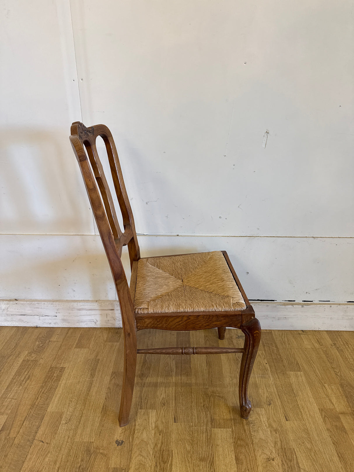 Rococo chair available 6 pcs