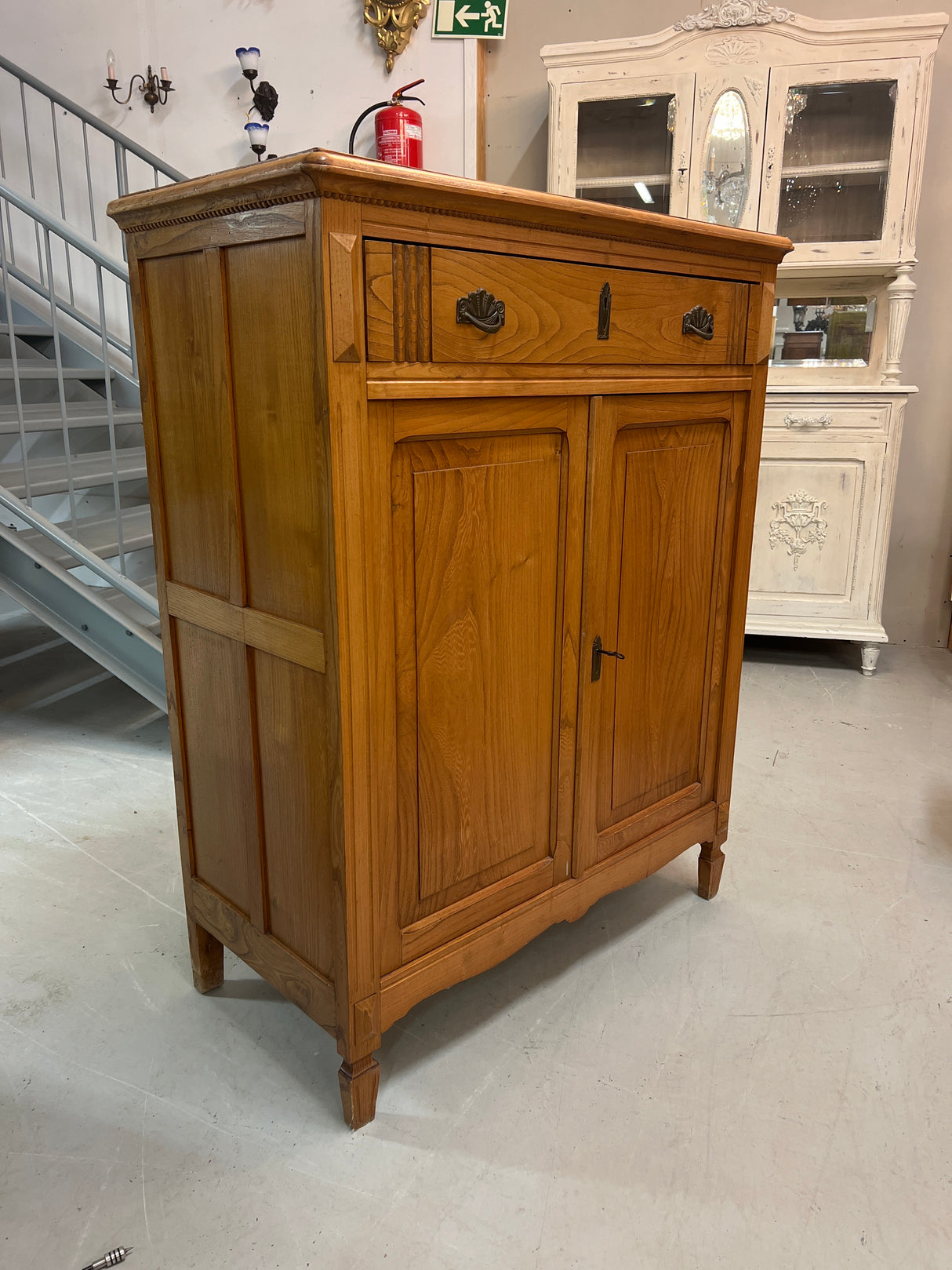 Tammi senkki L. 105cm, S. 52cm ja K. 133,5cm