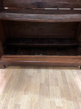 Upea 1870–luvun vaatekaappi ranskasta L. 147,5cm, S. 61cm ja K. 223,5cm