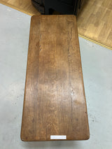 Coffee table, oak. L. 121cm, W. 50cm and H. 44cm