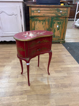 Pieni persoonallinen lipasto L. 47cm, S. 27cm ja K.60cm