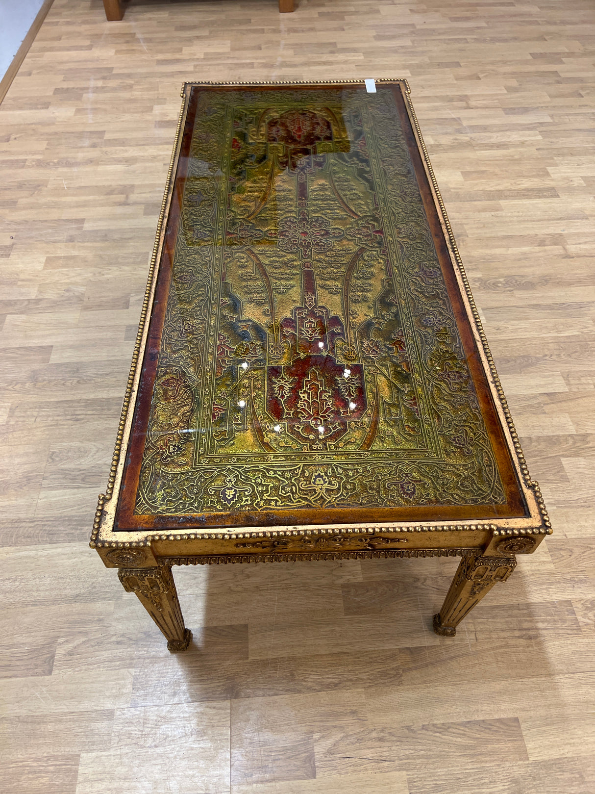 Upea empire sohvapöytä L. 126cm, S. 57cm ja K. 48cm