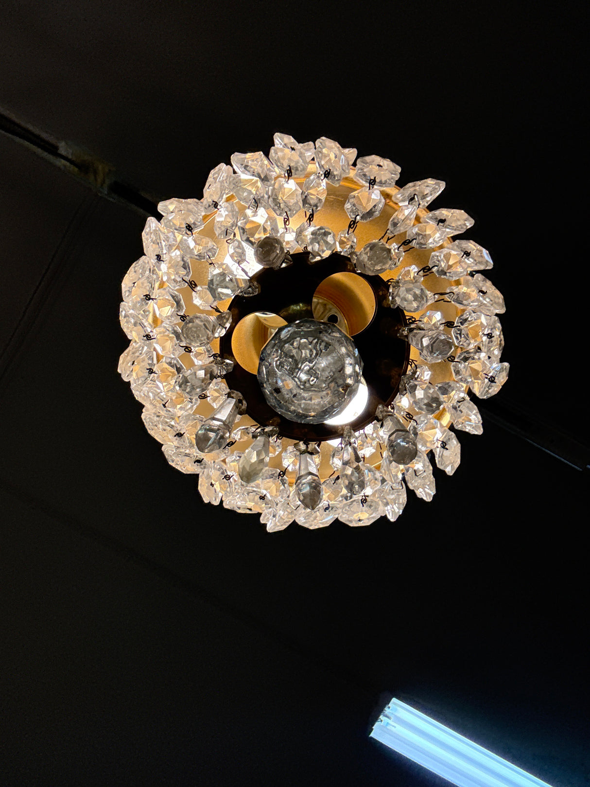 Kristallivalaisin K.42cm (ilman ketjua) H.25cm