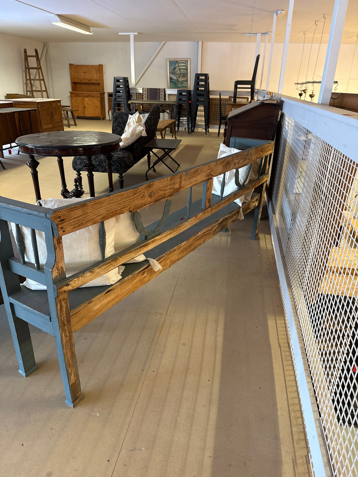 Kaunis talonpoikais penkki /puusohva L.197.5cm, S.34cm, K.81cm ja istuinkorkeus 41cm