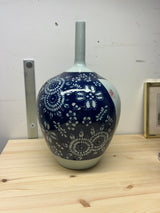 Gorgeous signed porcelain vase😍Height 44cm and Diameter 26cm