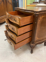 Super lipasto italiasta L. 69,5cm, S. 45,5cm ja K. 78cm