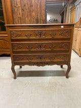 Rokokoo lipasto L. 99cm, S. 44,5cm ja K. 88cm