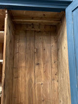 Hieno talonpoikais vaatekaappi L.141,5cm, S. 50,5cm ja K. 163cm