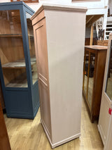 Huikea yksiovinen vaatekaappi L.67cm,S.54cm,K.192cm