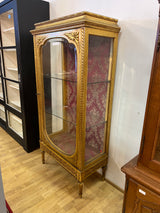 Upea empire vitriini😍 L. 81cm, S. 42cm ja K. 165cm