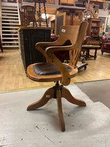 Tammituoli nahka istuinosalla