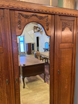 Jugend vaatekaappi L. 153cm, S. 56,5cm ja K. 202cm