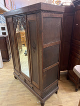 Jugend vaatekaappi L. 143cm, S. 57cm ja K. 204cm