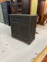 Talonpoikais lipasto L. 92,5cm, S. 48cm ja K. 96cm