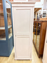 Huikea yksiovinen vaatekaappi L.67cm,S.54cm,K.192cm