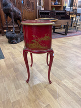 Pieni persoonallinen lipasto L. 47cm, S. 27cm ja K.60cm