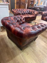 Huikean hieno Chesterfield sohvakalusto 3+2+1 istuttavat sohvat!