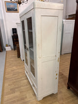 Valkoinen vitriini L.115cm, S.53cm, K.190cm
