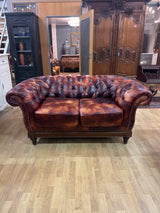 Chesterfield sohva 2-istuttava L. 170cm, S. N.100cm ja K. 76cm