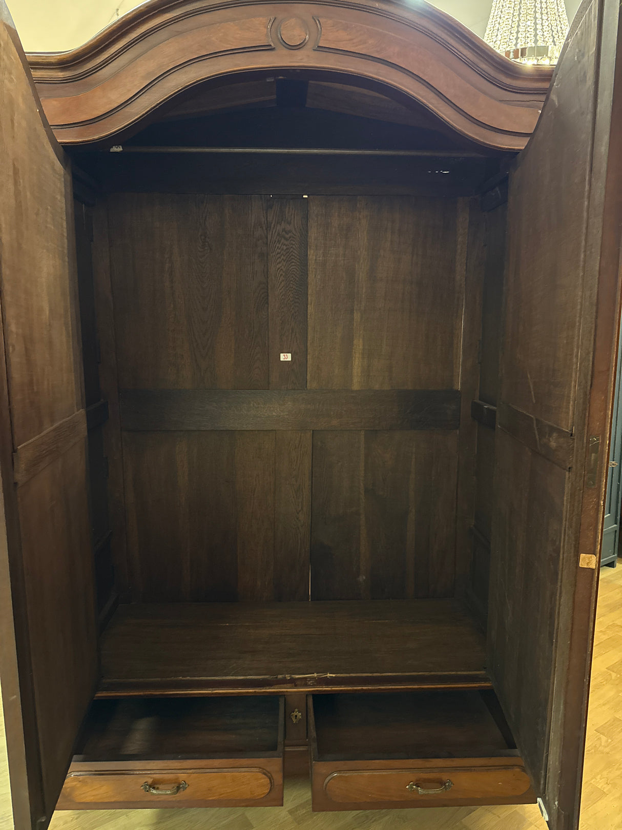 Upea peilikaappi L.147.5cm, S.59cm, K.231cm