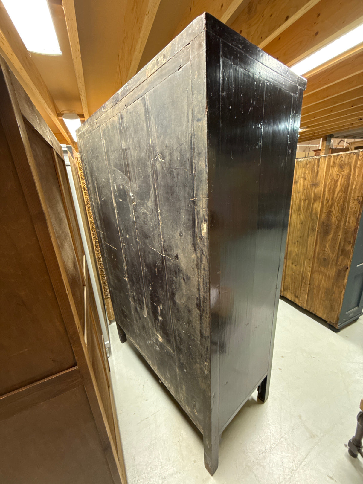 Erittäin harvinainen kiinankaappi L.128cm, S.64.5cm, K.193.5cm