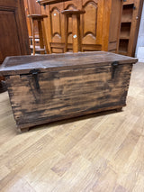 Upea arkku 1800-luvulta L.83cm, S.45cm, K.40cm