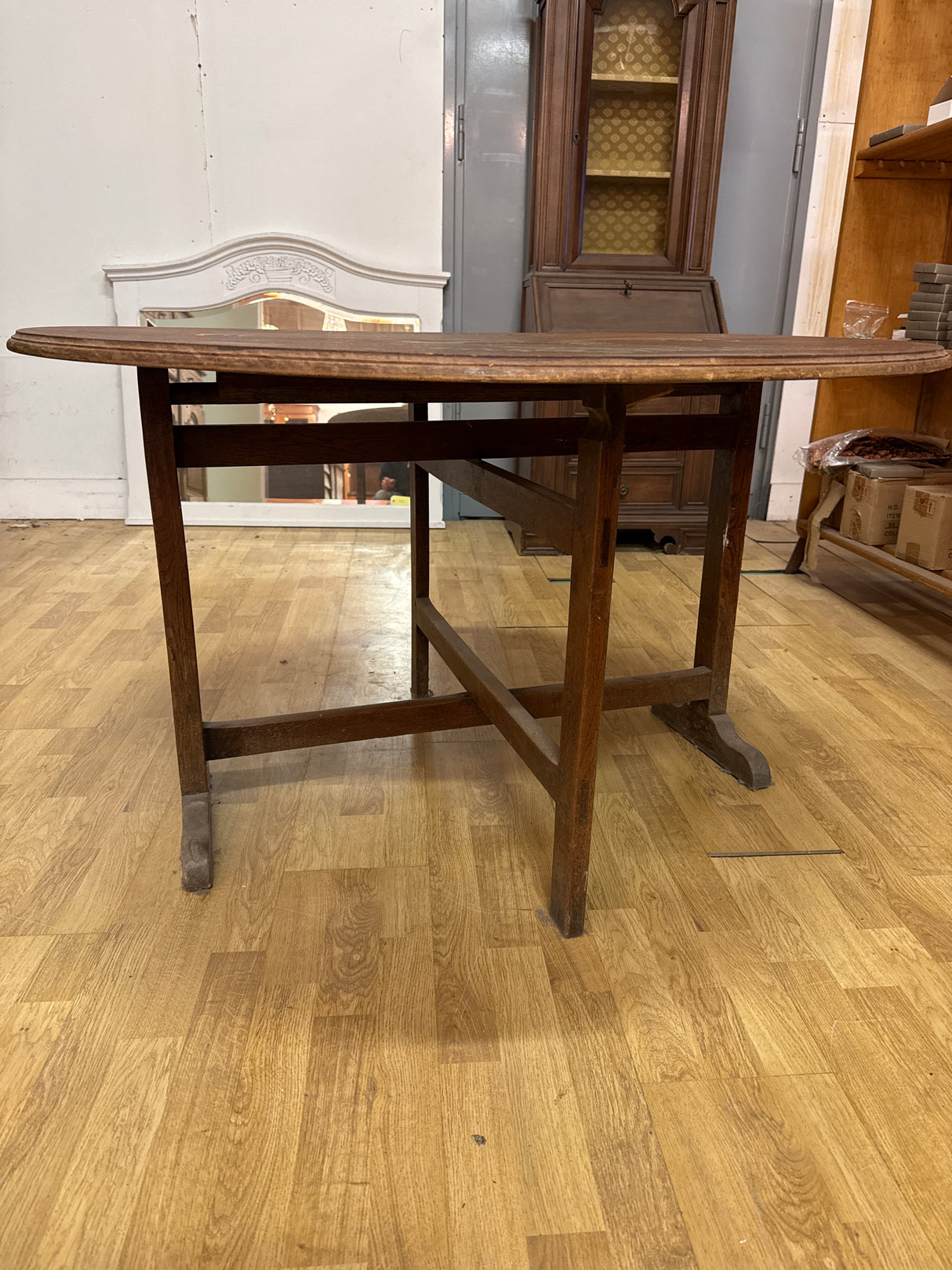 Ranskalainen taitettava bistropöytä halkaisija 115cm, K. 67.5cm