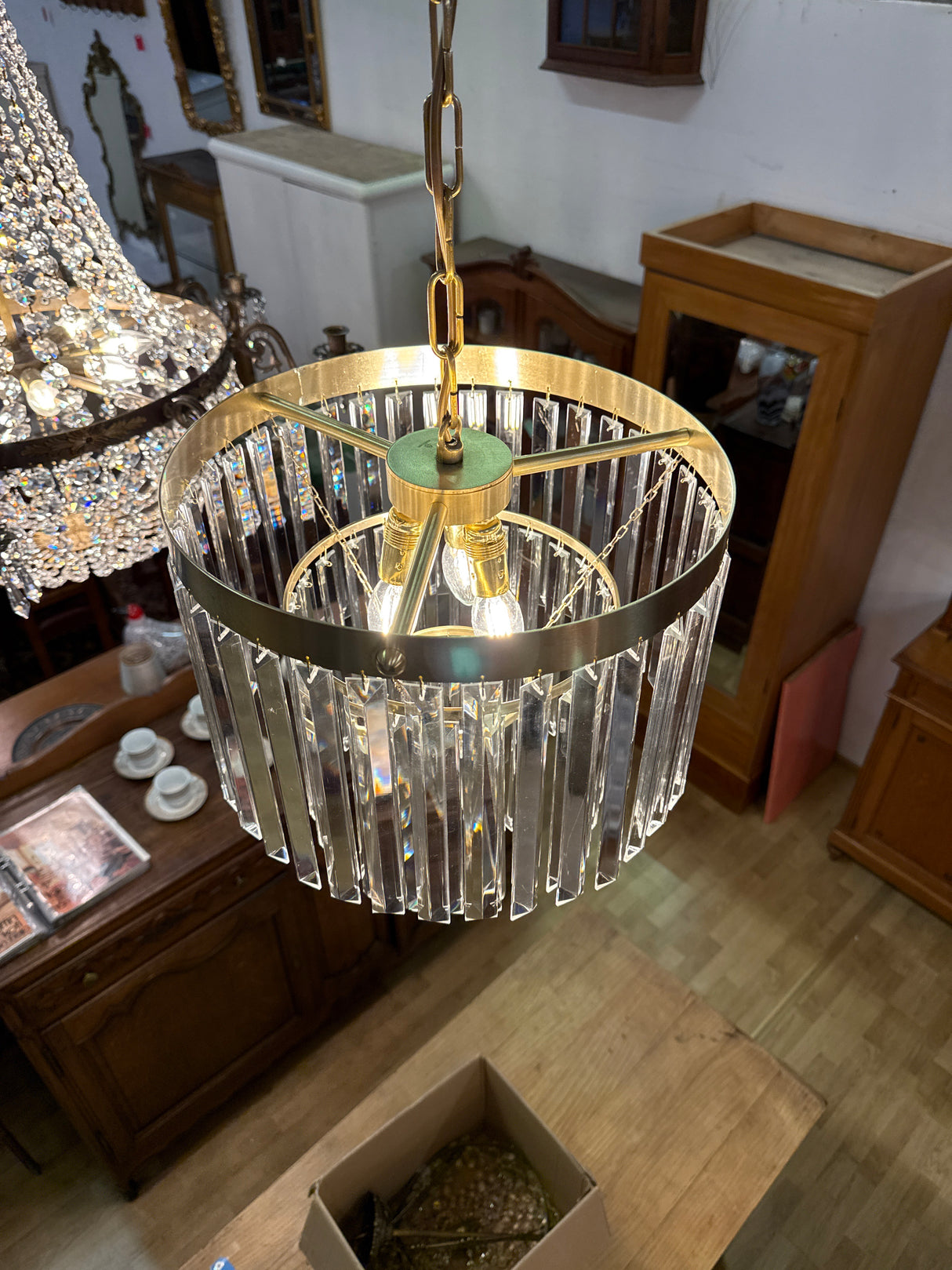 Huikea moderni kristallivalaisin K.39cm, H.35cm