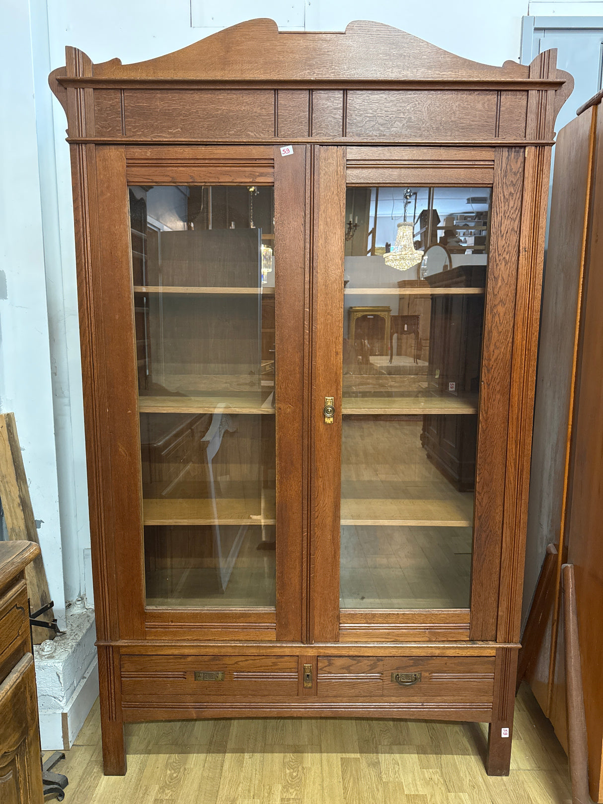 Jugend vitriini L.142cm,S.51cm, K.225cm