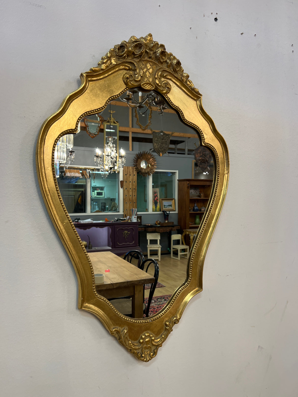 Kaunis kultapokainen peili L. 53cm ja K. 83cm