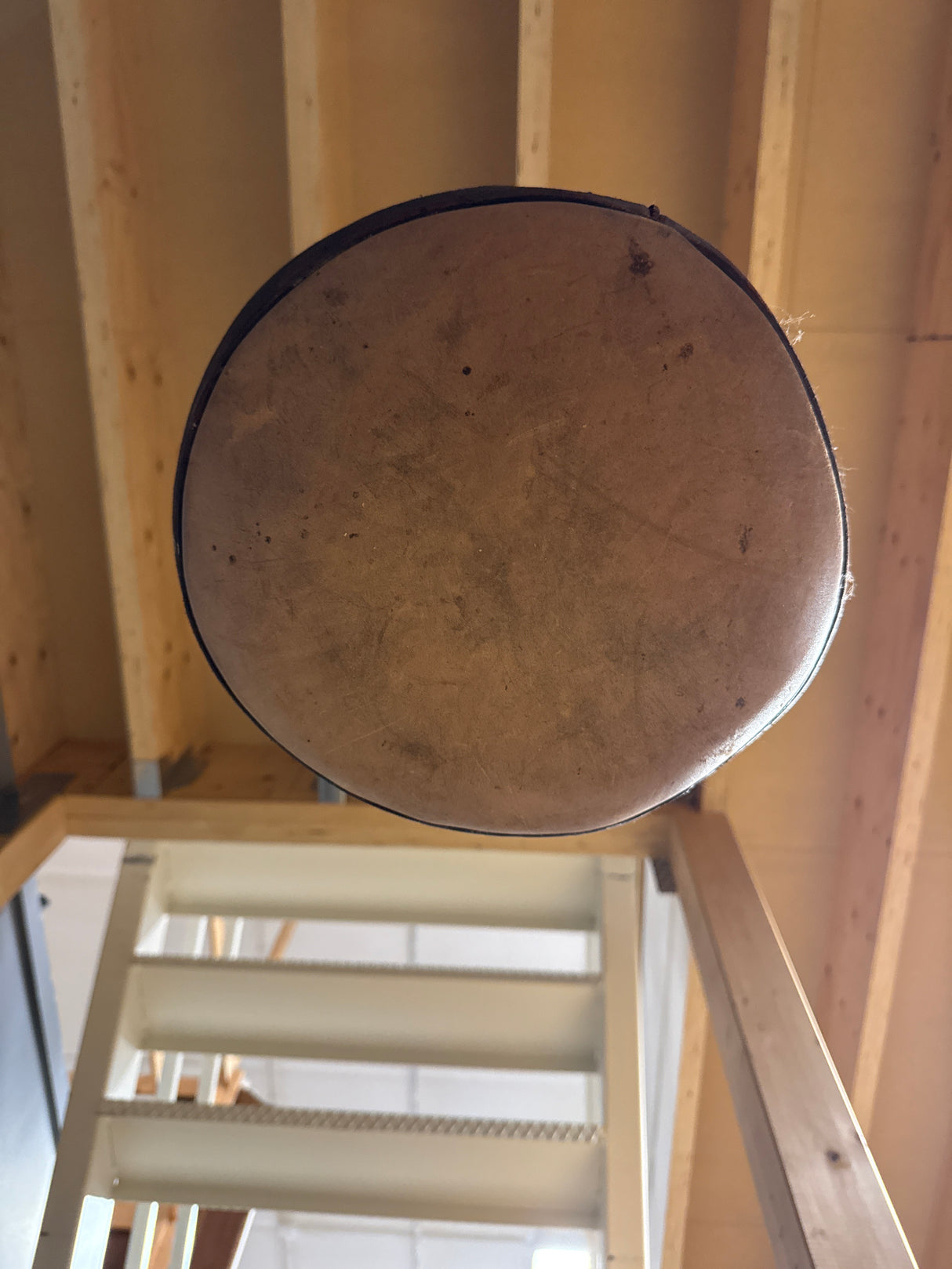 Antiikkinen nyrkkeilysäkki k.93cm, h.30cm