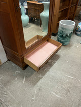 Beautiful single-door wardrobe W 102.5cm, D 49cm and H 200.5cm