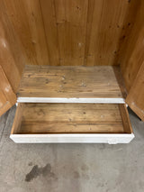 Simply beautiful white wardrobe W. 110cm, D.50cm and H. 193cm